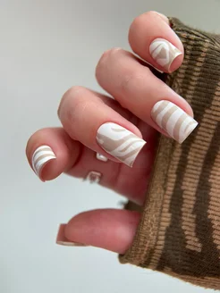 zebra nude manik1